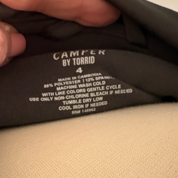 torrid size 4 Charcoal Gray Full-Zip Active Hoodie Jacket - Picture 2 of 5